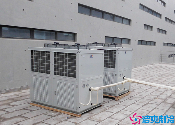 菠萝蜜在线观看喷涂